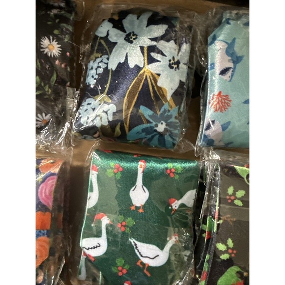 Lot of 6 Novelty Neckties Floral Shark Alien Fun Pattern Mens Tie Bundle New - Picture 3 of 4